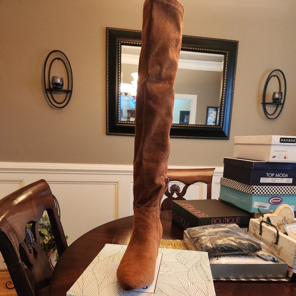 Knee-high Suede Boots